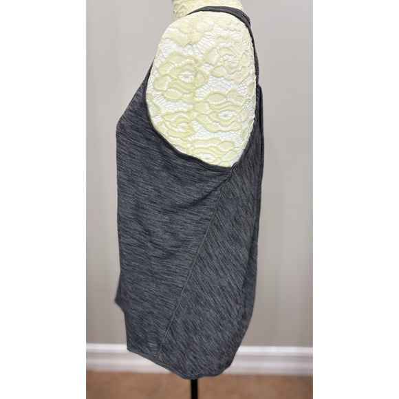 Lululemon Sz 8 Heather Gray Essential Activewear Tank Top Womens Racerback Gym - Picture 3 of 9